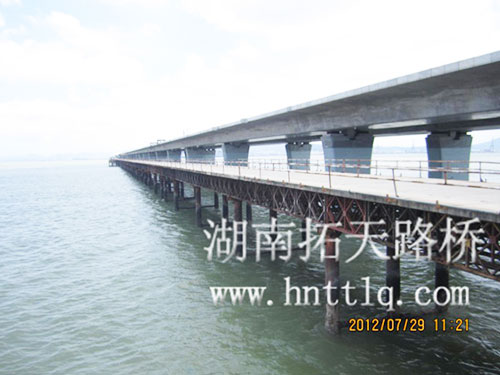 Deck-type-steel-bridge