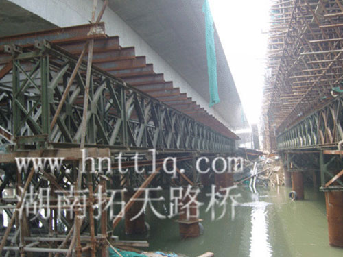 The-pouring-platform