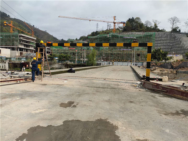 湖南骏达集团有限公司,长沙城市交通,校车运营,安保服务,新能源科技
